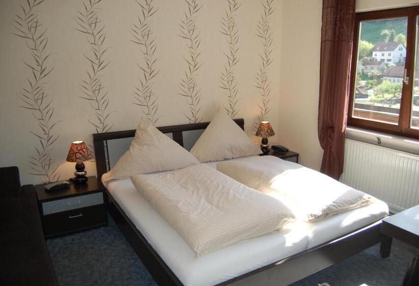 اتاق استاندارد, Grüner Baum Mit Restaurant & Wellness