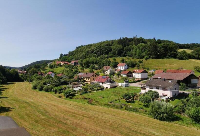 Junior Suite con Balcón, Grüner Baum Mit Restaurant & Wellness