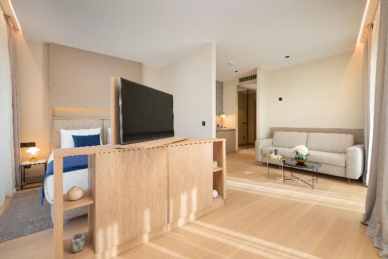سوییت جونیور با بالکن, Boutique Hotel Porto
