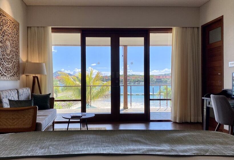 اتاق استاندارد با چشم‌انداز دریا, Ja Enchanted Waterfront Seychelles