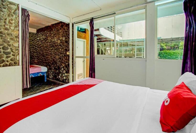 اتاق خانوادگی, Live Homestay By Oyo Rooms