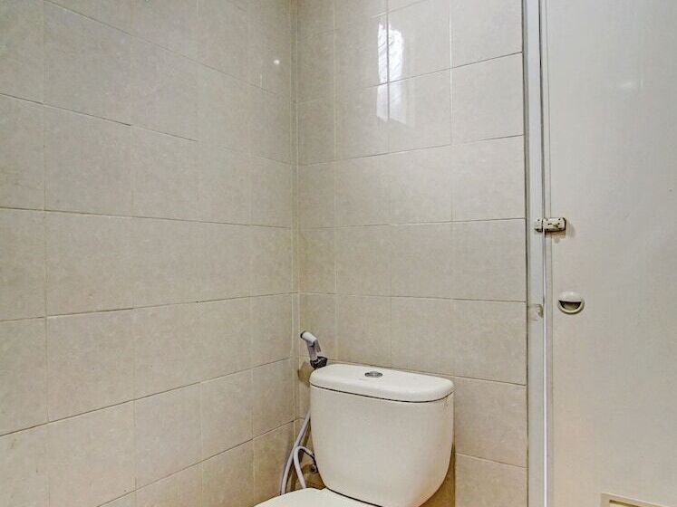 اتاق لوکس, Live Homestay By Oyo Rooms
