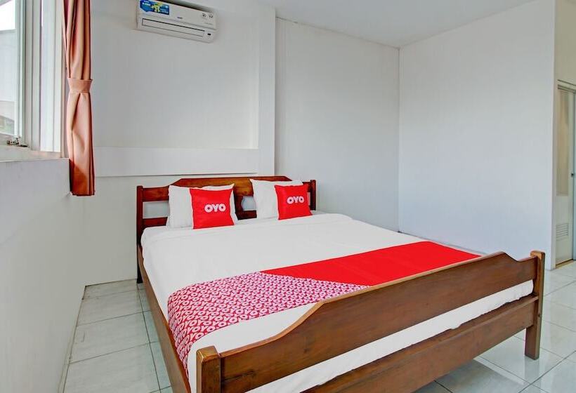 اتاق لوکس, Live Homestay By Oyo Rooms