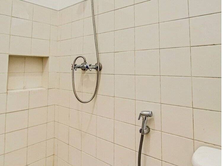 اتاق استاندارد, Live Homestay By Oyo Rooms