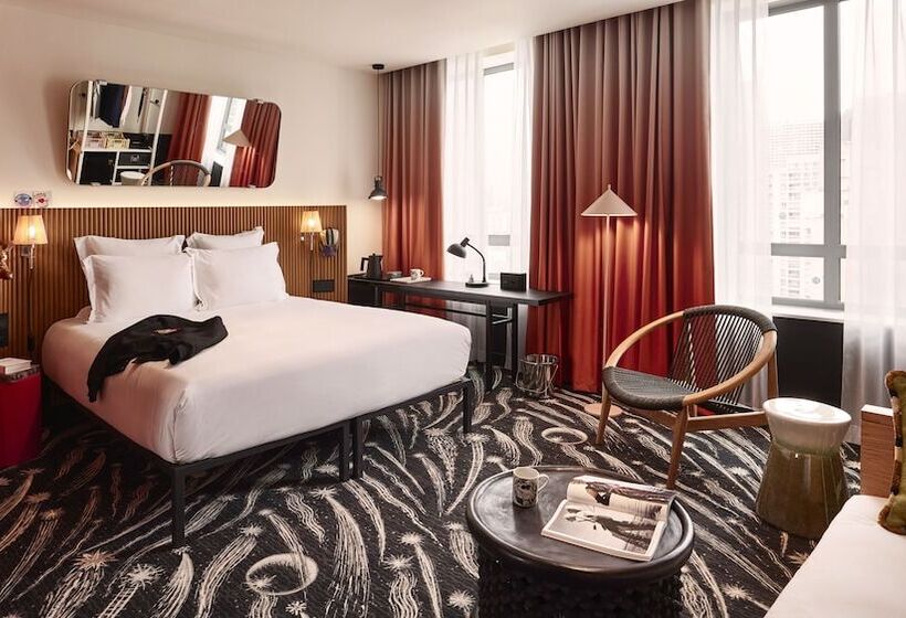 سوییت, Mama Shelter Paris La Défense
