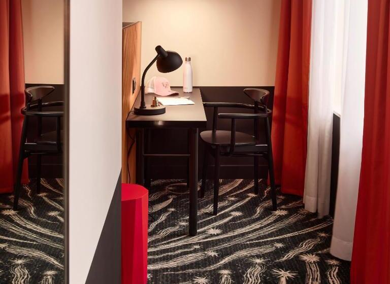 اتاق استاندارد, Mama Shelter Paris La Défense