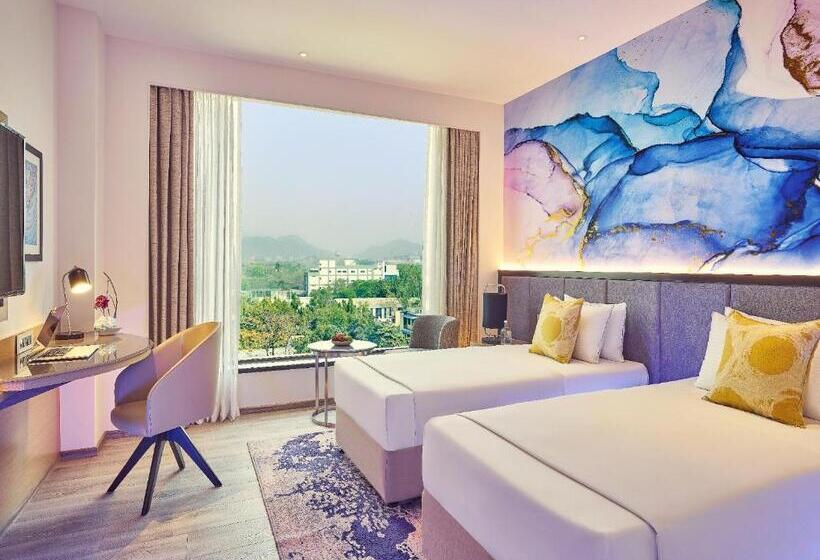 اتاق لوکس, Vivanta Navi Mumbai Turbhe