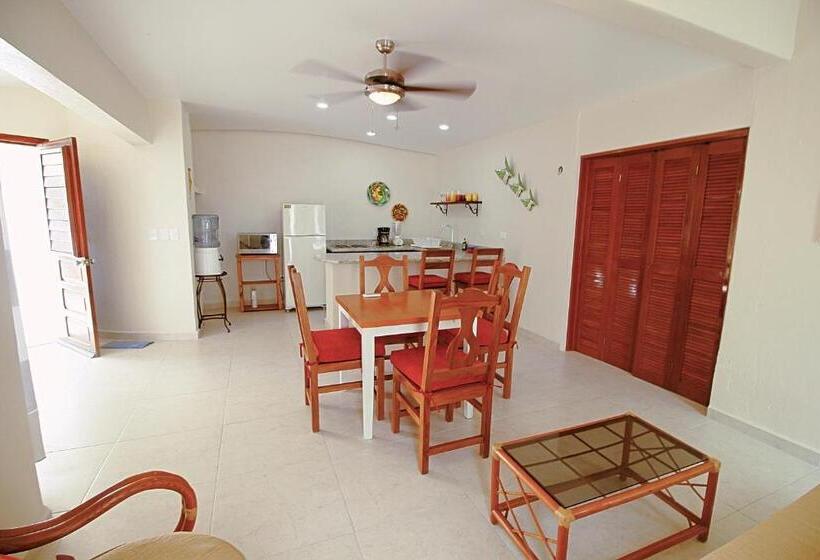 اتاق لوکس با چشم‌انداز استخر, Cabañas Puerto Morelos