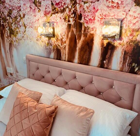 اتاق استاندارد با تخت بزرگ, All Seasons Bed & Breakfast   Adults Only