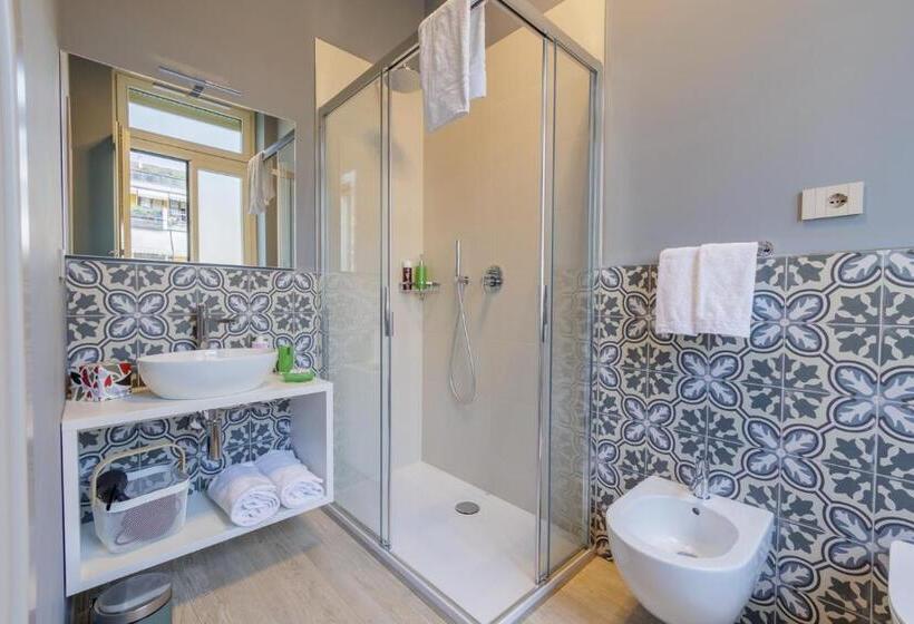 اتاق استاندارد, Interno 6 Guest House