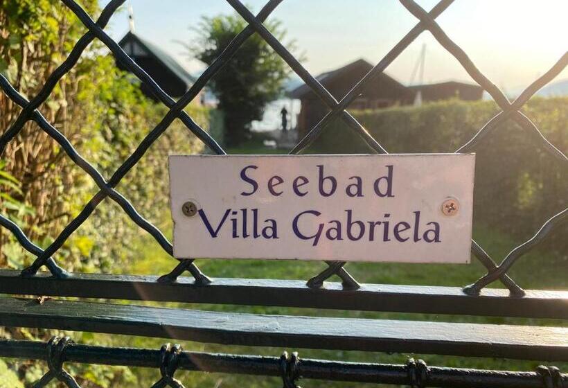 اتاق لوکس با بالکن, Villa Gabriela