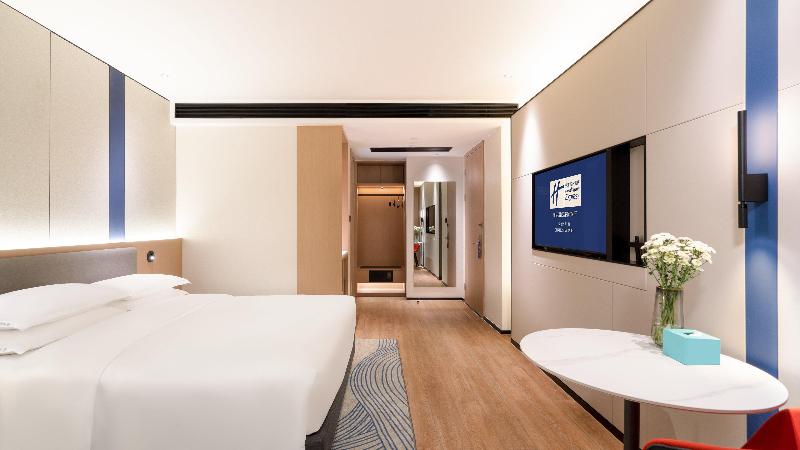اتاق استاندارد با چشم‌انداز رودخانه, Holiday Inn Express Changsha Kaifu