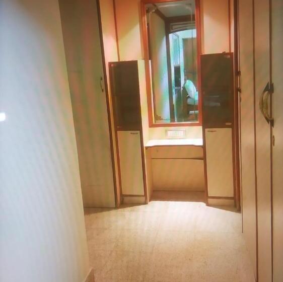 خانه 1 خوابه, Kings Mysuru Hotels   Sgh