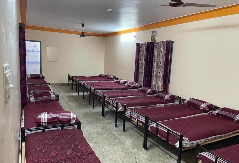 اتاق خانوادگی, Kings Mysuru Hotels   Sgh