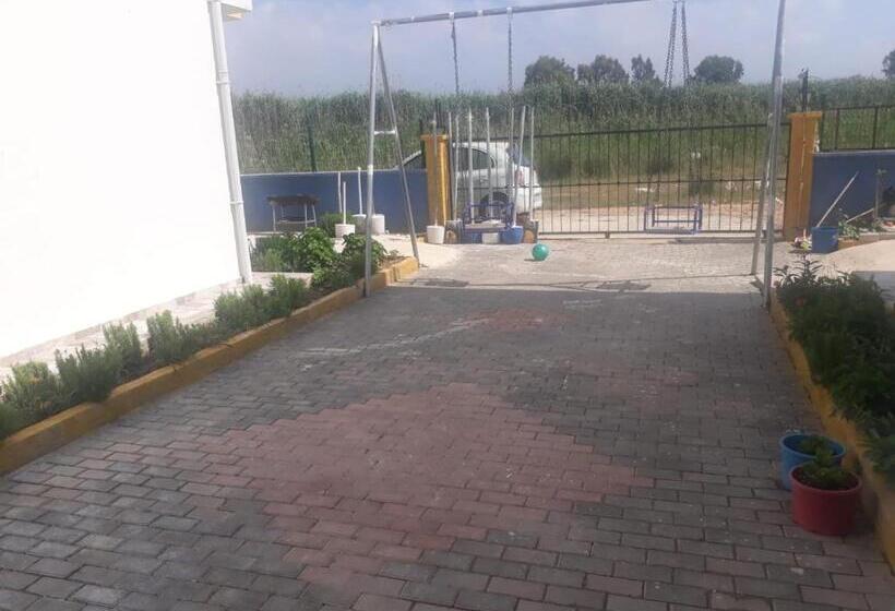ویلای 1 خوابه, Krali̇yet Konaklari