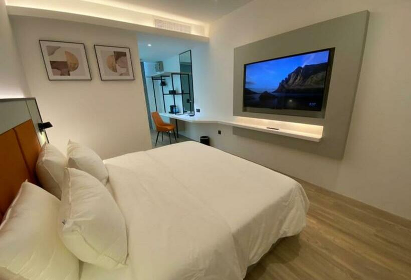 اتاق لوکس با تخت بزرگ, Otel Hotel Suite