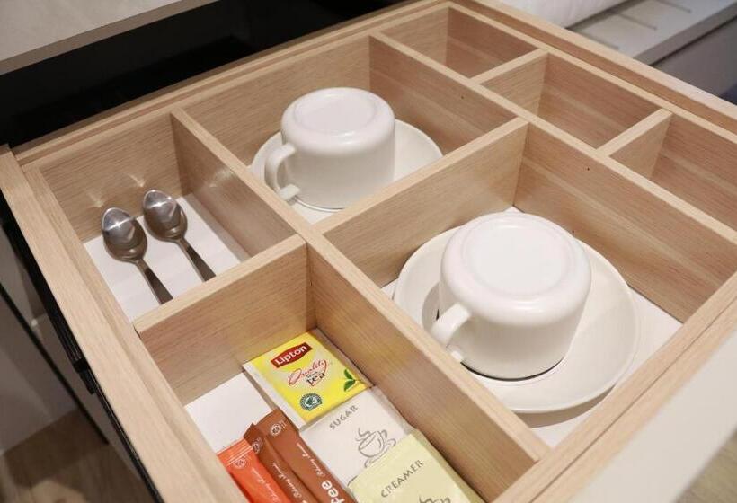 سوئیت با بالکن, Otel Hotel Suite