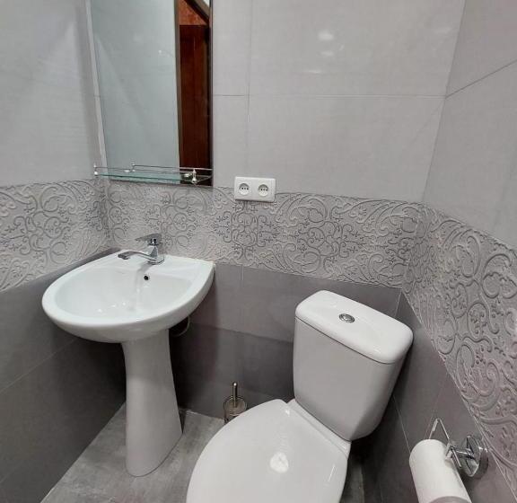 اتاق استاندارد با بالکن, Guesthouse   Door   In Sighnaghi