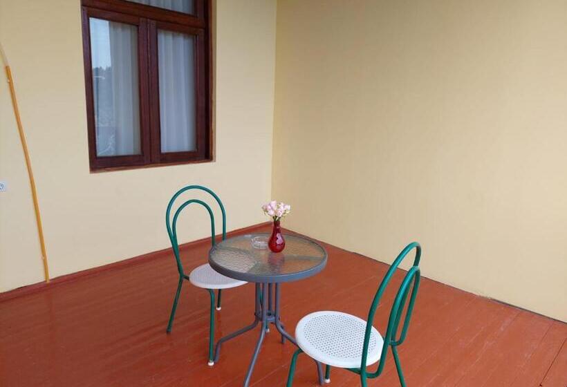 اتاق استاندارد با بالکن, Guesthouse   Door   In Sighnaghi