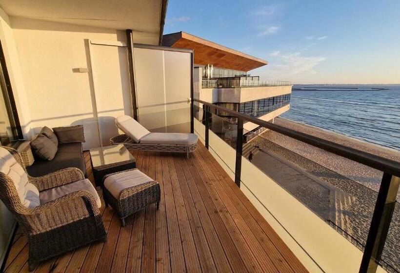 سوئیت با وان آب گرم, Pirita Beach View Suites