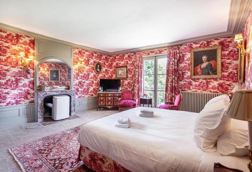 سوئیت با تخت بزرگ, Château De Paradis