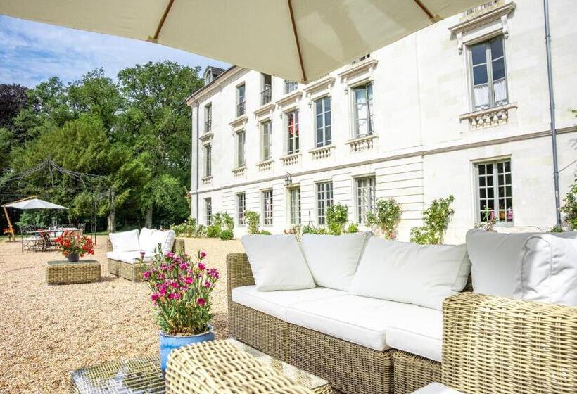 سوئیت جونیور با تراس, Château De Paradis