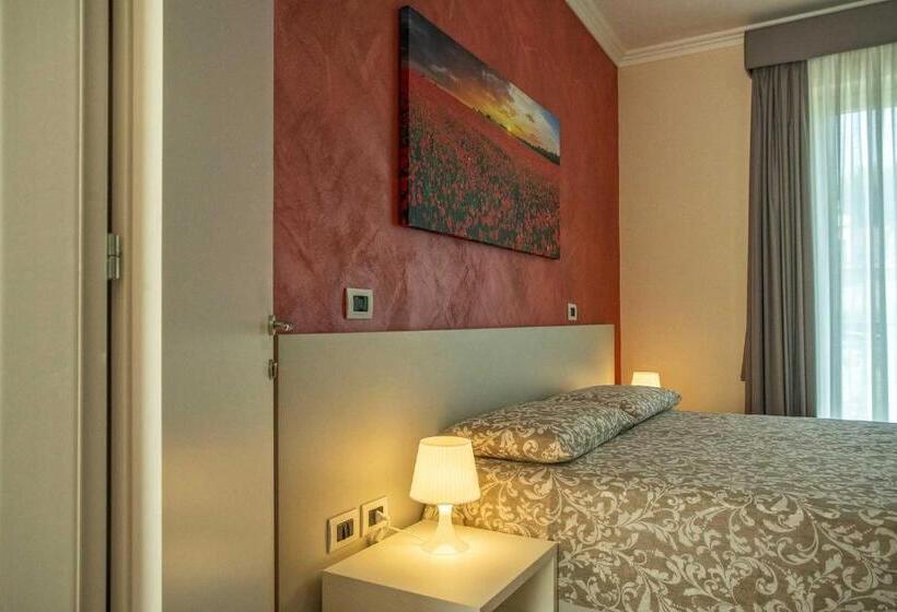 اتاق خانوادگی, B&b Carmelina
