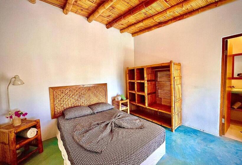 اتاق لوکس سه تخته, Casa Maracuya