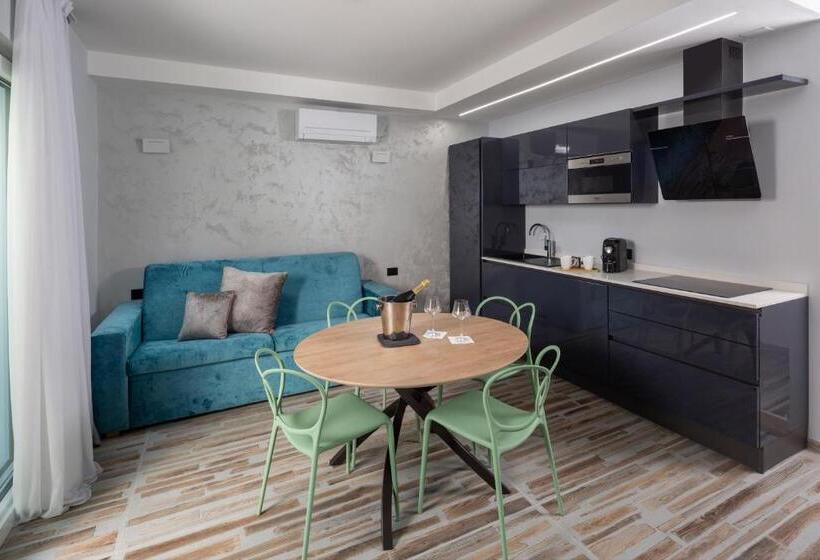 آپارتمان دوبلکس 1 خوابه, Elegance Riccione