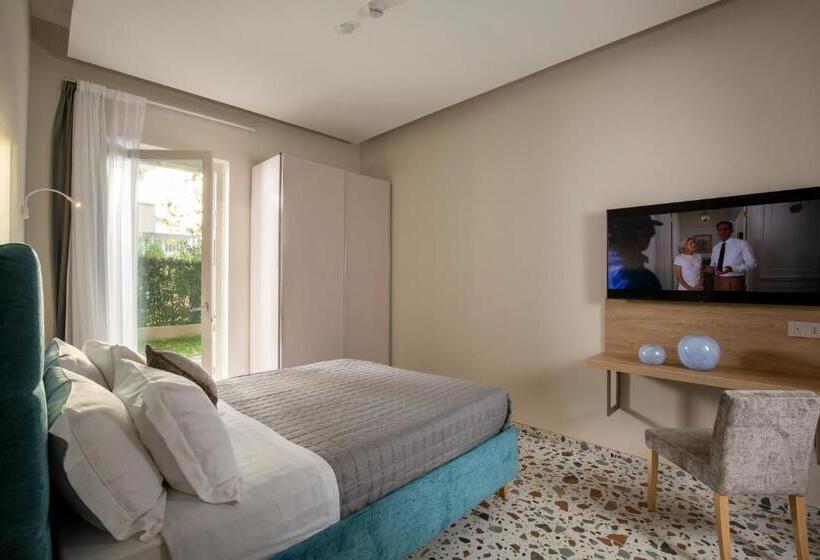 آپارتمان 1 خوابه همکف, Elegance Riccione