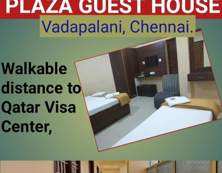 اتاق لوکس سه تخته, Plaza Guest House