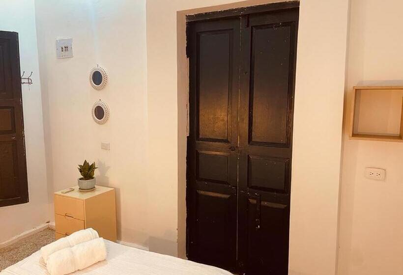 اتاق استاندارد, Hostal 1545