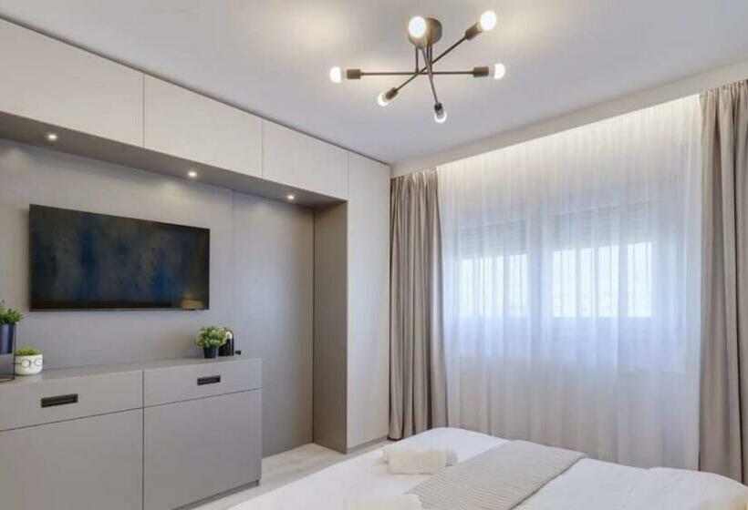 استودیوی لوکس, Government Deluxe Studio By Magic Apartments