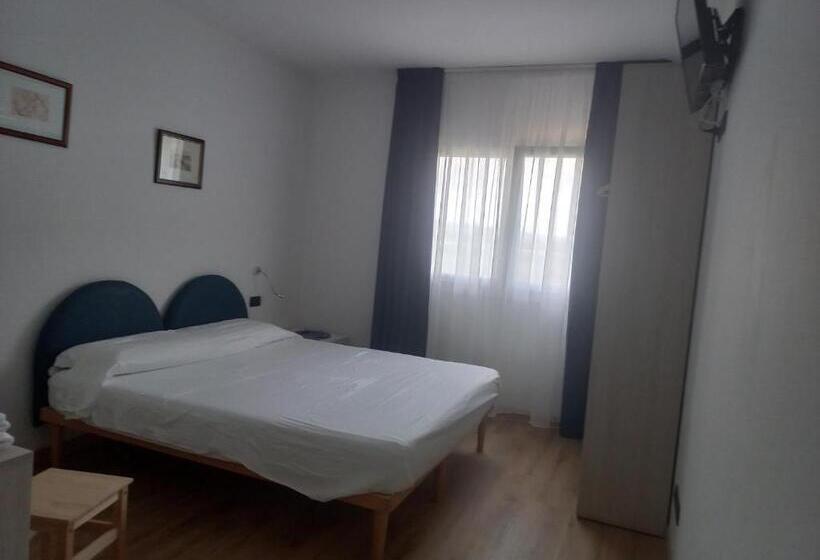 اتاق استاندارد یک نفره, Gardafarm Agriturismo