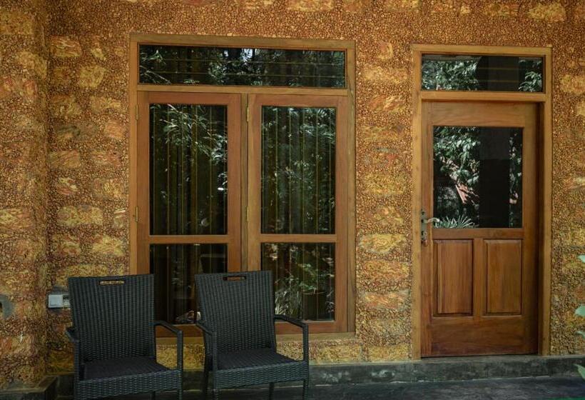 اتاق خانوادگی, Hela Gedara