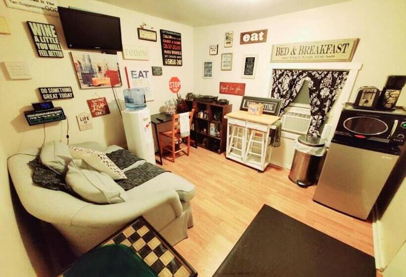 اتاق استاندارد سه نفره, Room In Guest Room   Fall Room 3min From Yale, And Other Colleges