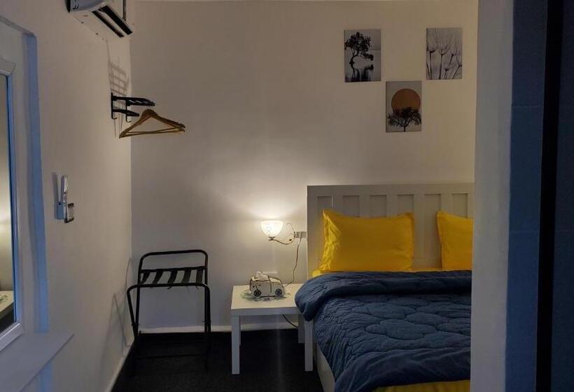 اتاق لوکس, Petra Casablanca