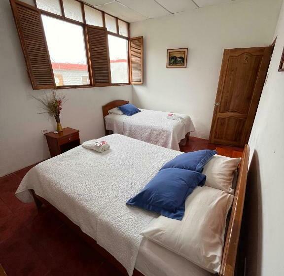 اتاق استاندارد, Hostal Las Gardenias