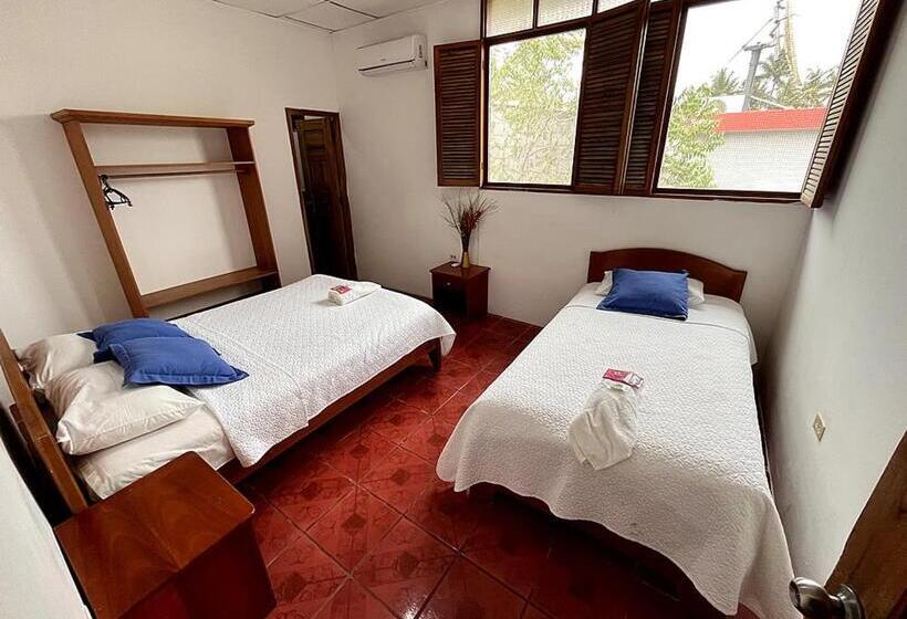 اتاق استاندارد, Hostal Las Gardenias