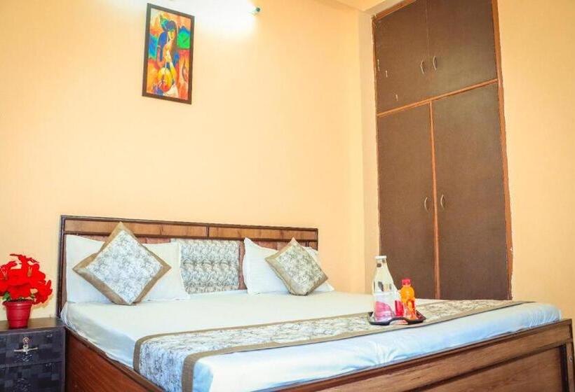 اتاق استاندارد, Madhav Palace