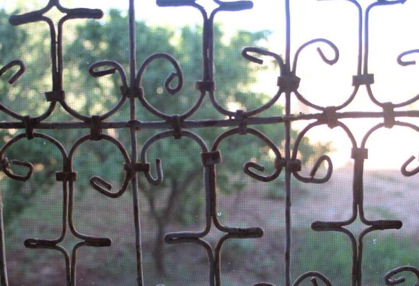 اتاق استاندارد, Auberge Restau Tombouctou