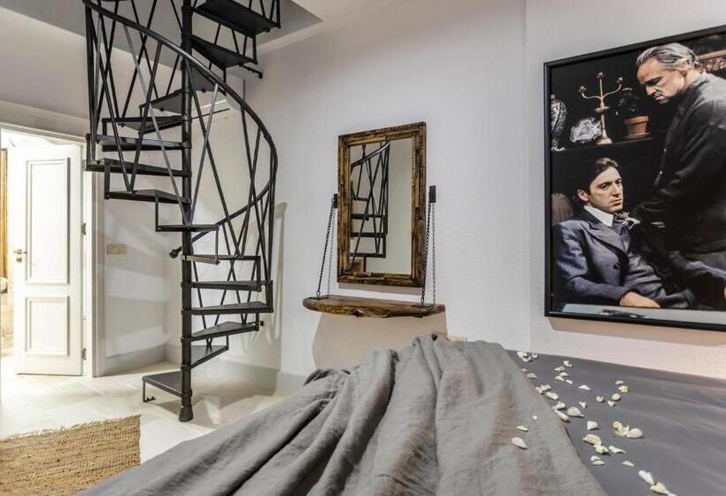 استودیوی استاندارد, Castro Mesembria Boutique