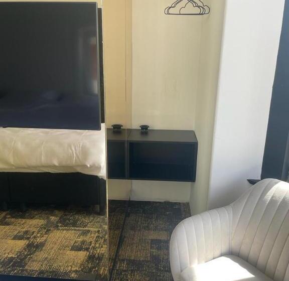 اتاق استاندارد با تخت بزرگ, Bed & Breakfast Maison Noire Westende Bad Incl Parking & Ontbijt