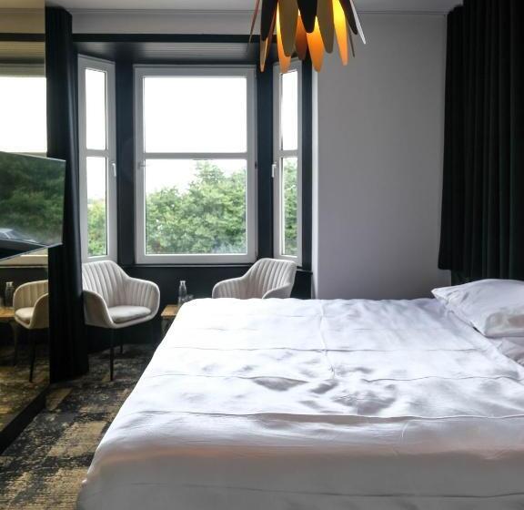 اتاق استاندارد با تخت بزرگ, Bed & Breakfast Maison Noire Westende Bad Incl Parking & Ontbijt