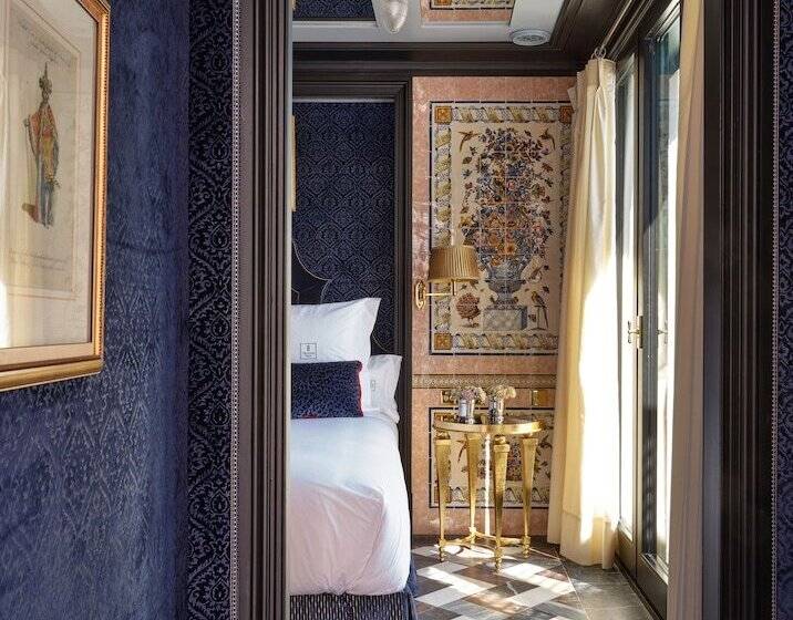 اتاق پرمیوم, Boutique Triana House