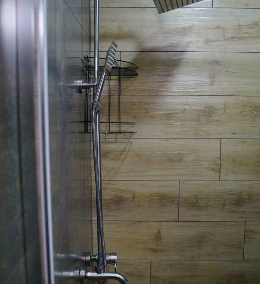 اتاق استاندارد با بالکن, Aquamarinn