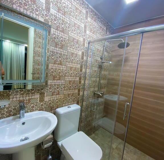 اتاق استاندارد چهار تخته, Aquamarinn