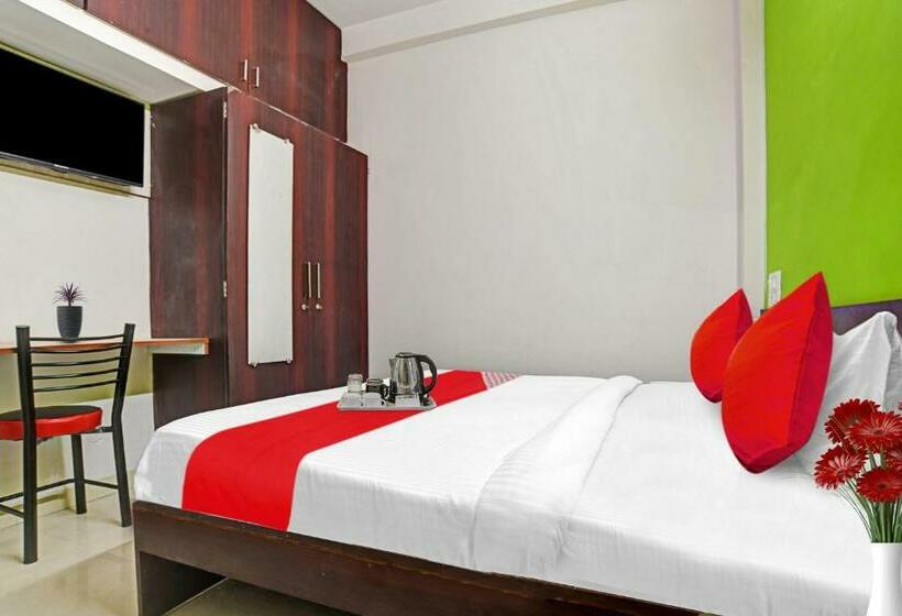 اتاق کلاسیک سه تخته, Flagship Hotel Saksham