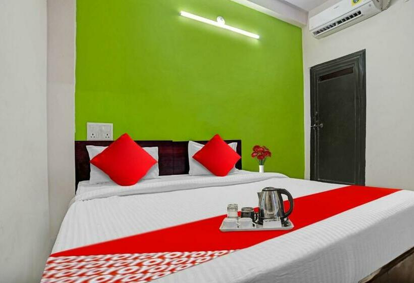 اتاق کلاسیک سه تخته, Flagship Hotel Saksham