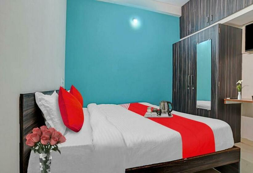 اتاق کلاسیک سه تخته, Flagship Hotel Saksham